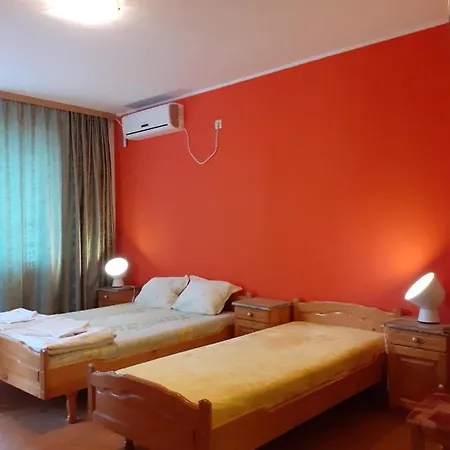 Roza - Guest house 2*