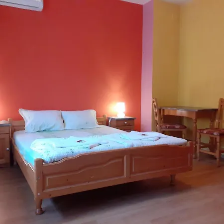 Roza - Guest house