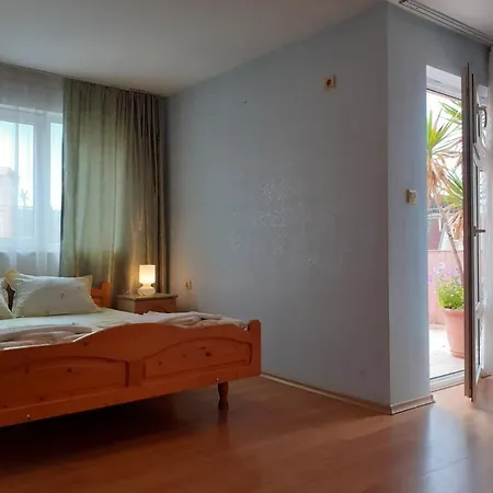 Roza - Guest house