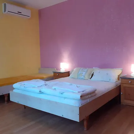 Roza - Guest house Nesebar