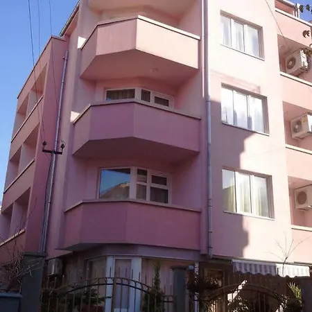 Roza - Guest house 2*